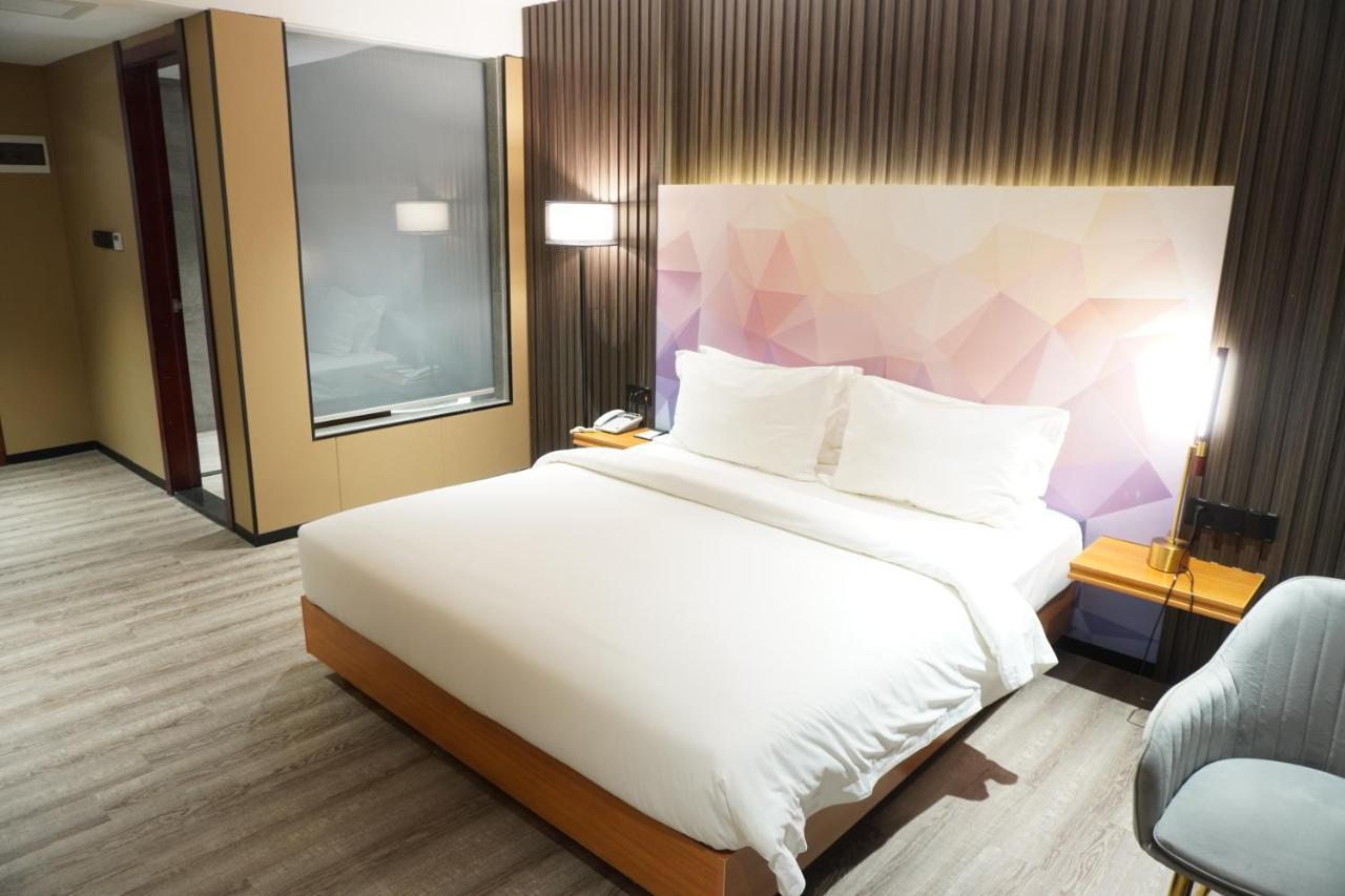 Joy Hotel Phnom Penh Zewnętrze zdjęcie