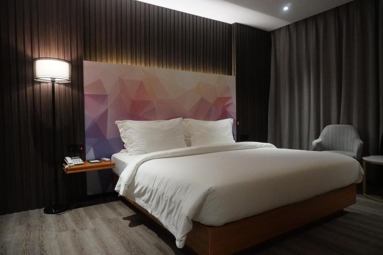 Joy Hotel Phnom Penh Zewnętrze zdjęcie