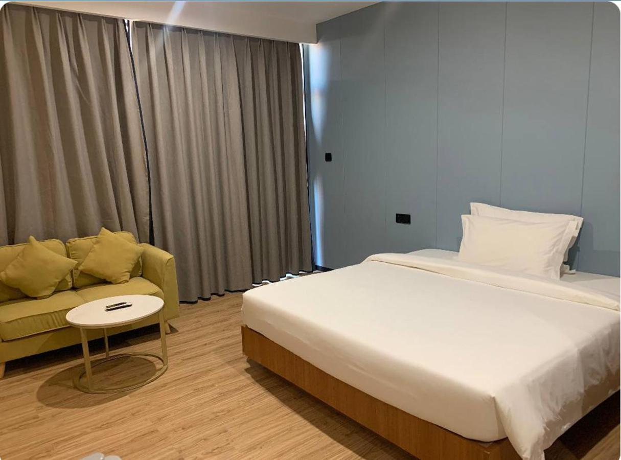 Joy Hotel Phnom Penh Zewnętrze zdjęcie